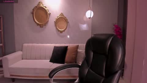 Snapshot of maddisontaylor chatting on 18, 11, 2025 Maddison online show from 18, 11, 2025