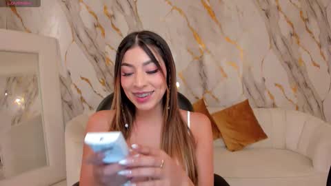 Snapshot of maddisontaylor chatting on 2, 12, 2025 Maddison online show from 2, 12, 2025