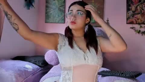 Maddy  online show from 15, 7, 2026