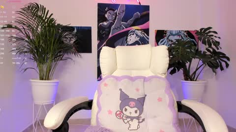 maddy_uwu online show from 18, 12, 2024