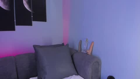 Maddy  online show from 20, 1, 2025