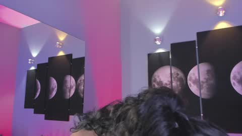 Maddy  online show from 24, 1, 2025