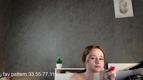 Snapshot of maddysilk chatting on 7, 6, 2026 Maddy online show from 7, 6, 2026