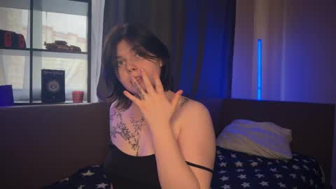 Snapshot of maddyvibe chatting on 1, 4, 2026 Maddy online show from 1, 4, 2026