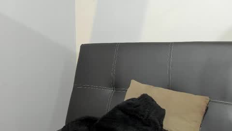 Snapshot of madelaine_blosson chatting on 22, 5, 2026 Madelaine online show from 22, 5, 2026