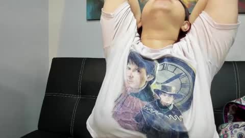Snapshot of madelaine_blosson chatting on 24, 5, 2026 Madelaine online show from 24, 5, 2026