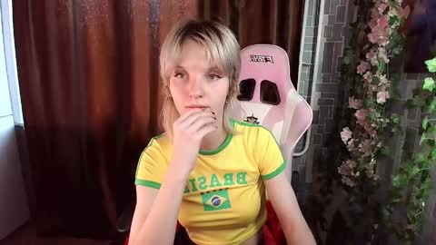madelaines online show from 25, 4, 2026