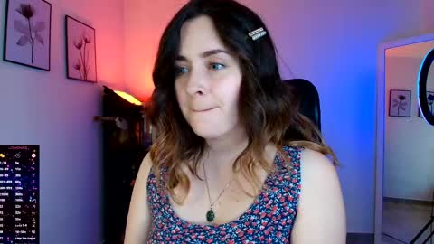madelamee online show from 7, 4, 2026