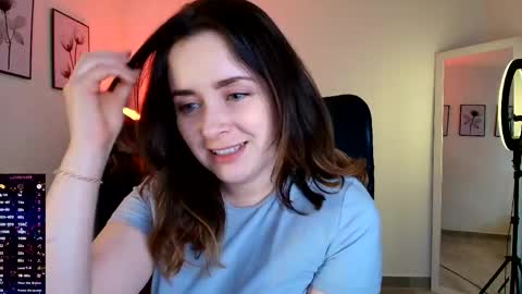 madelamee online show from 19, 4, 2026