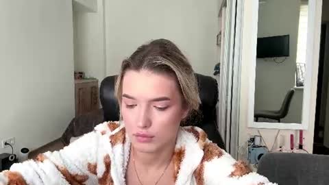 Alisa online show from 10, 7, 2026