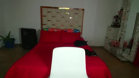 Snapshot of madeyn_roses chatting on 27, 9, 2025 madelyn roses online show from 27, 9, 2025