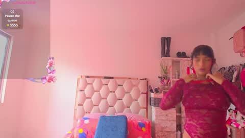 Snapshot of madeyn_roses chatting on 12, 10, 2025 madelyn roses online show from 12, 10, 2025