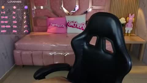 Madhison  online show from 12, 11, 2025