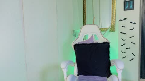 madison_jacksonn online show from 2, 7, 2026