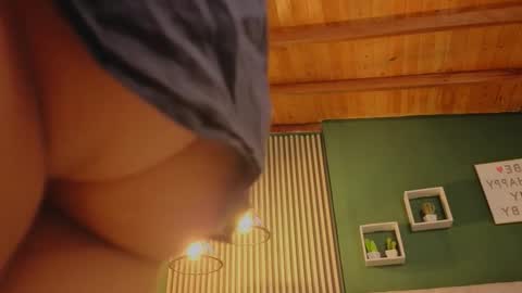 Melissa     700  1400 -5 online show from 23, 10, 2025