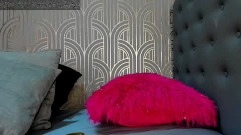   online show from 25, 2, 2025