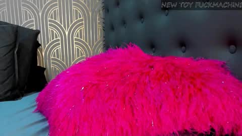   online show from 12, 3, 2025