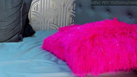   online show from 12, 3, 2025