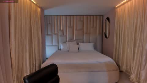 Snapshot of madisoncollinsx chatting on 8, 1, 2026 Maddi Collins online show from 8, 1, 2026