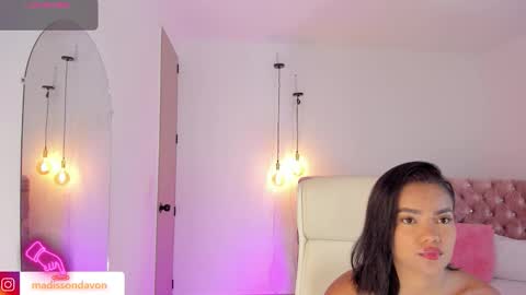 Snapshot of madisson_davon chatting on 1, 10, 2025 Madisson Davon online show from 1, 10, 2025