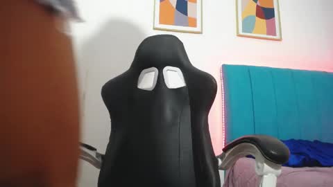 madisson_jones18 online show from 22, 4, 2026