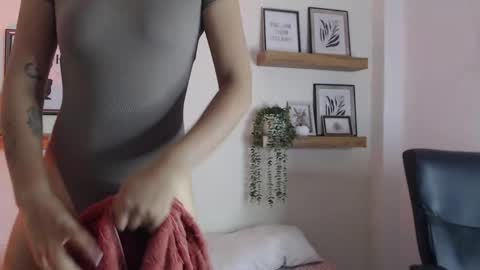    online show from 18, 4, 2026