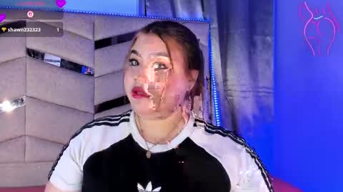 madissonlee__ online show from 23, 4, 2026