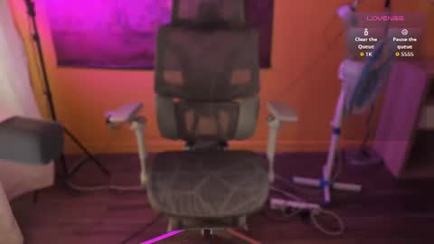 Maevee online show from 3, 7, 2026
