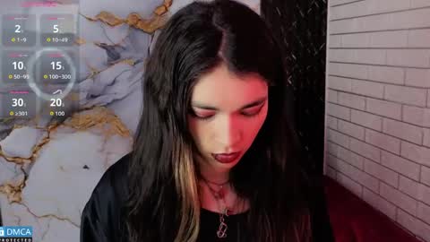 maevekuro online show from 24, 4, 2026