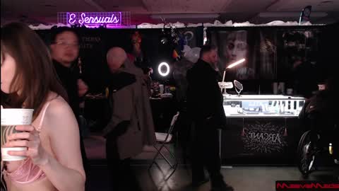 Meaves online show from 2, 2, 2025