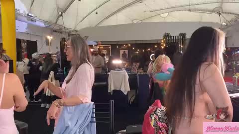 Meaves online show from 7, 2, 2026