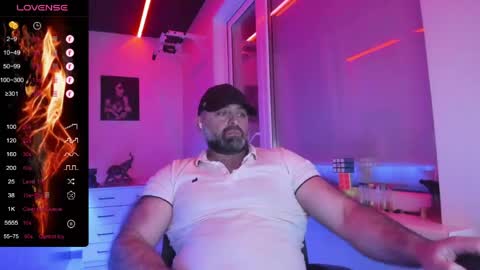 Snapshot of magabear chatting on 21, 5, 2026 Magabear online show from 21, 5, 2026