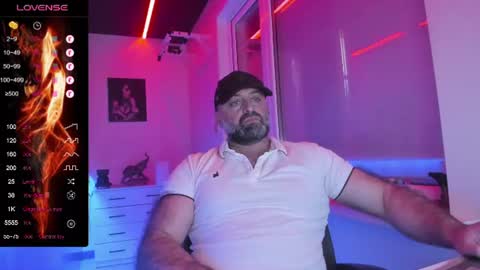 Snapshot of magabear chatting on 10, 6, 2026 Magabear online show from 10, 6, 2026