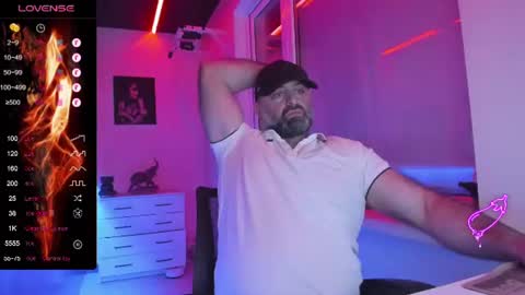 Snapshot of magabear chatting on 20, 6, 2026 Magabear online show from 20, 6, 2026
