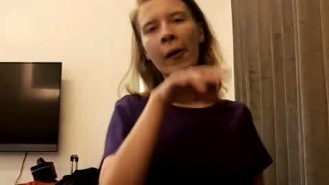 Snapshot of magaretunion chatting on 29, 11, 2025 Margaret online show from 29, 11, 2025