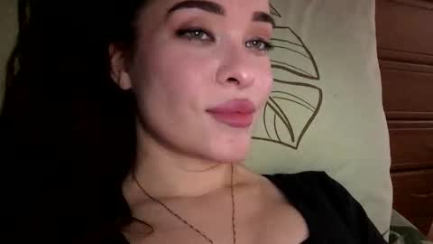 magggg658318 online show from 19, 11, 2025