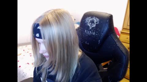 Magdalene Swaggy online show from 12, 1, 2025