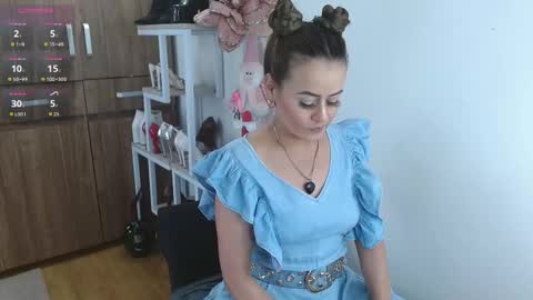 Snapshot of maghenta chatting on 15, 12, 2025 Maghenta-MS mature online show from 15, 12, 2025