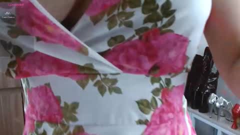 Snapshot of maghenta chatting on 19, 12, 2025 Maghenta-MS mature online show from 19, 12, 2025
