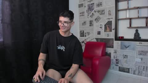 Snapshot of magic_boy01 chatting on 4, 2, 2025 Damian Rivers online show from 4, 2, 2025