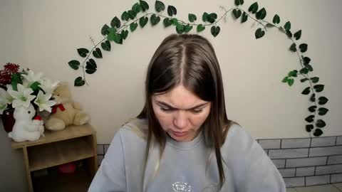 Snapshot of magic_katarina_ chatting on 6, 10, 2025 magic_katarina_ online show from 6, 10, 2025