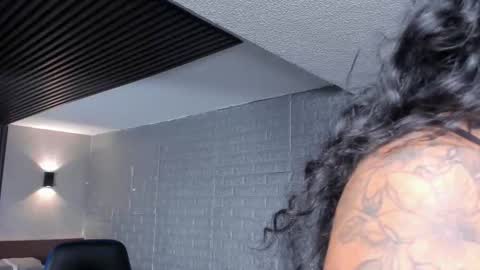 Snapshot of magic_marg chatting on 4, 11, 2025 Marge online show from 4, 11, 2025