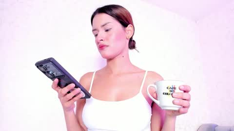 Snapshot of magic_rouse chatting on 21, 11, 2025 M Rss online show from 21, 11, 2025