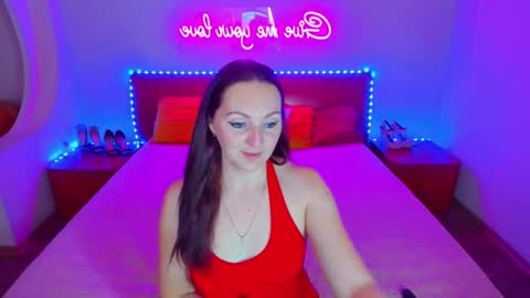 Lili and Bella online show from 8, 12, 2024