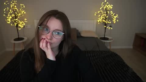 Emily online show from 6, 10, 2025