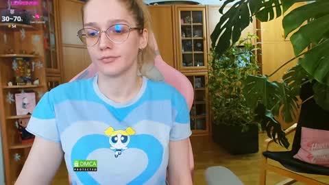 Nicole online show from 7, 2, 2025