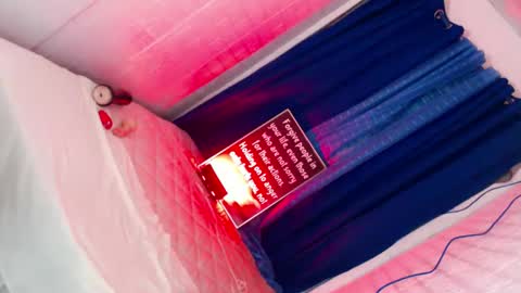 Mocah online show from 8, 3, 2025