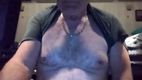Snapshot of magnit4723 chatting on 22, 11, 2025 magnit4723 online show from 22, 11, 2025