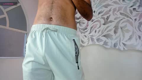 Magnus Alejo online show from 9, 9, 2025