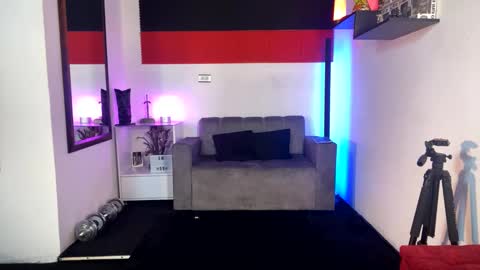 Snapshot of magnus_savage chatting on 12, 3, 2025 If you want me to use the Lovense please let me know -- online show from 12, 3, 2025